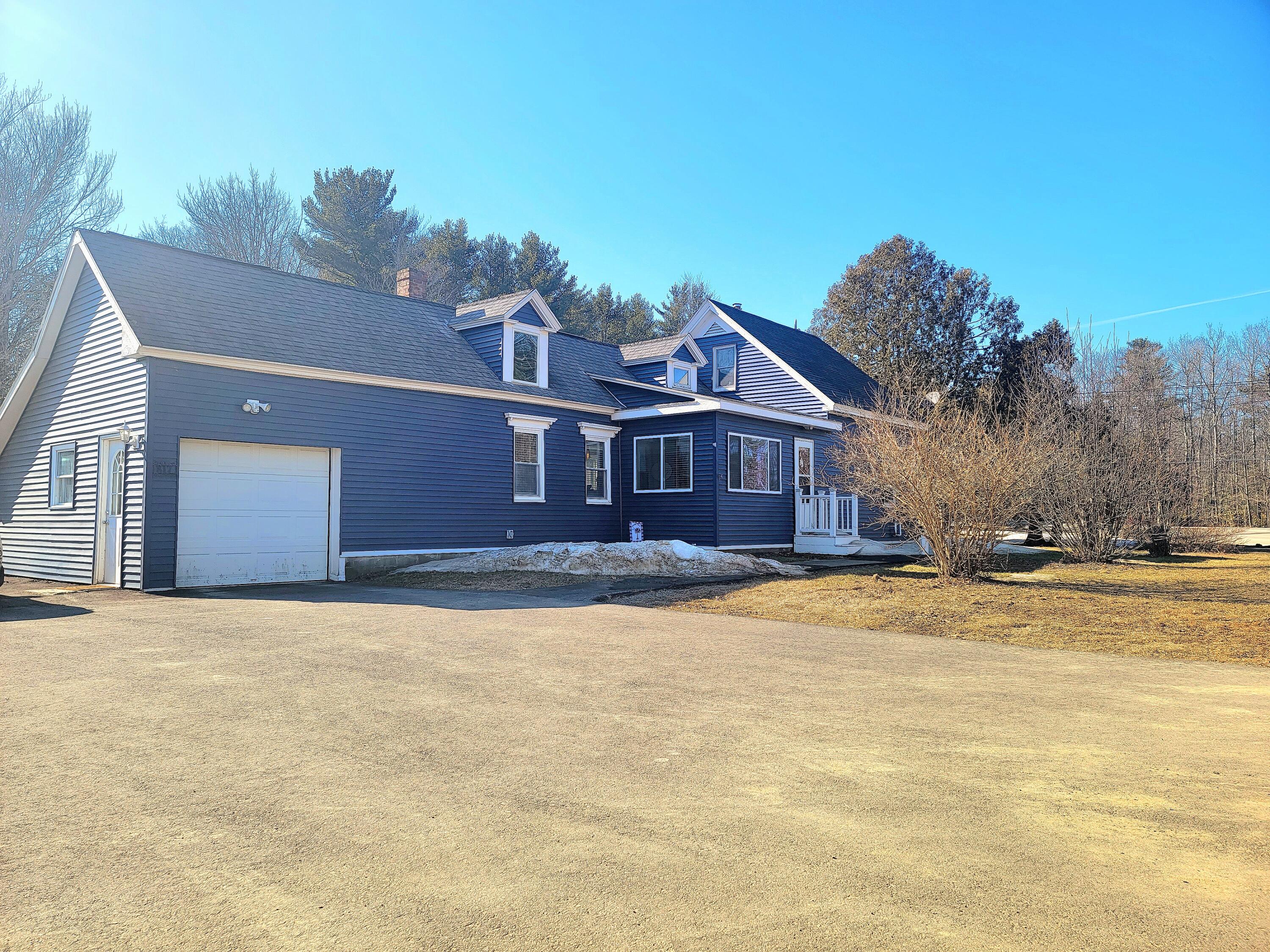 817 Hampden Road Carmel, ME 04419 - Photo 5 of 50 817 Hampden Road Driveway