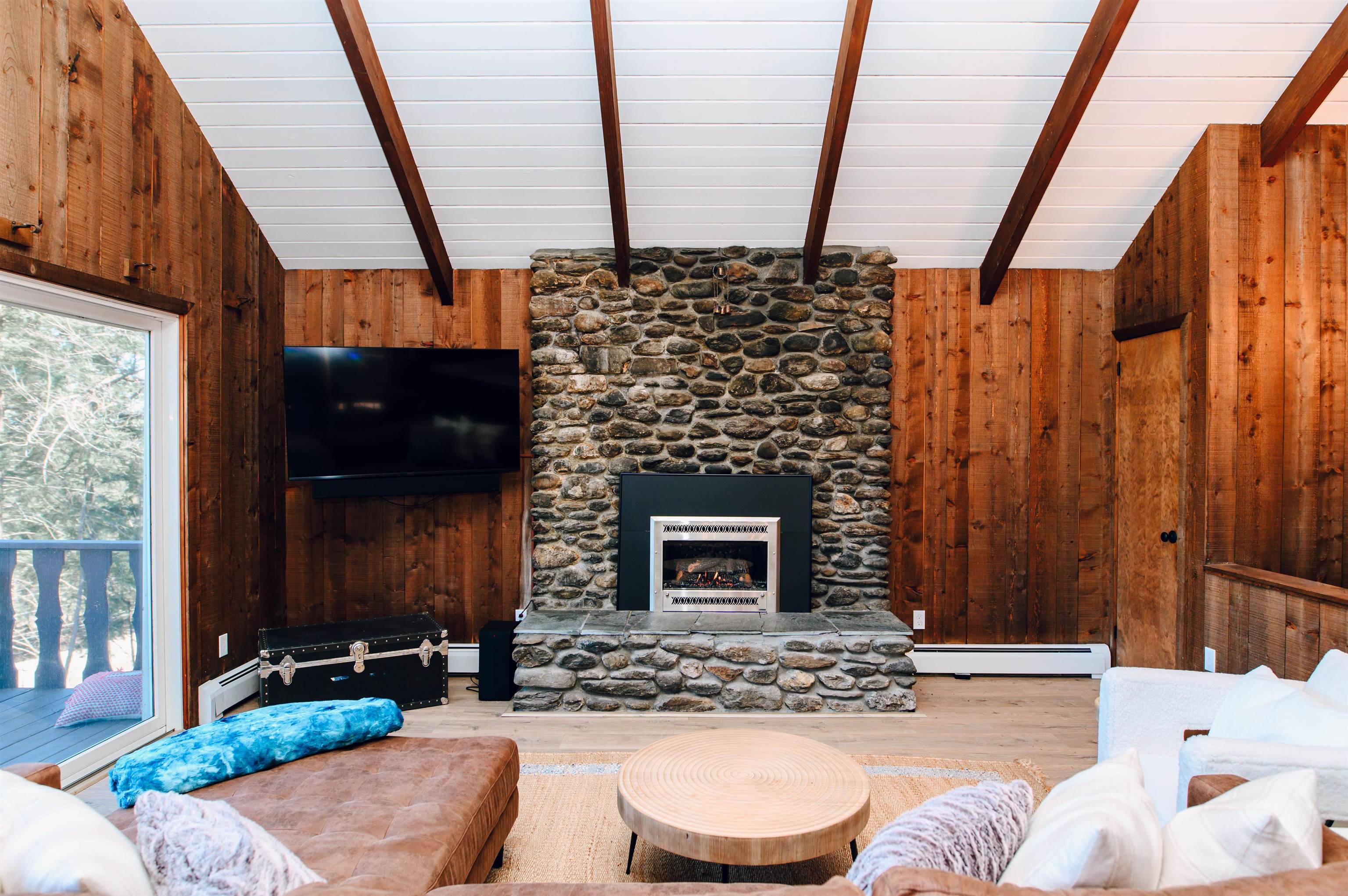 500 Ayers Farm Road Stowe, VT 05672 - Photo 12 of 32 Gallery Image 12