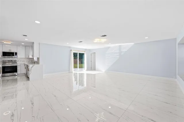 $4,400 | 1720 Southwest 13th Street, Boca Raton, FL 33486