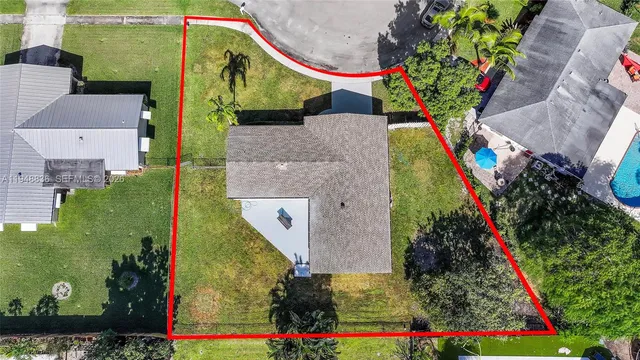 $4,400 | 1720 Southwest 13th Street, Boca Raton, FL 33486