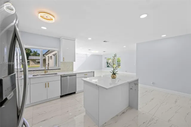 $4,400 | 1720 Southwest 13th Street, Boca Raton, FL 33486