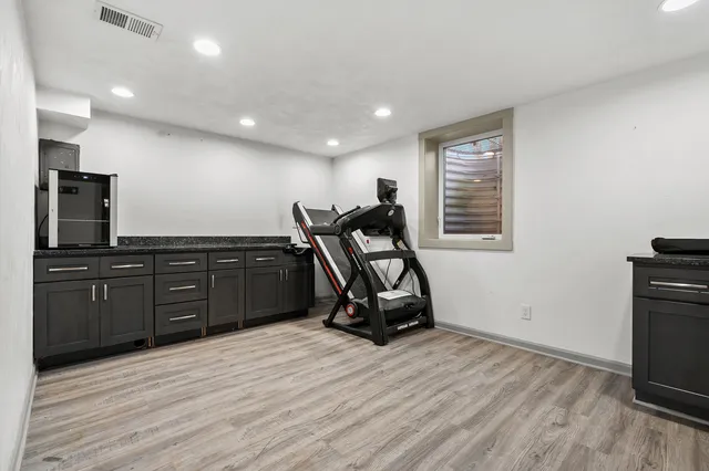 $249,000 | 16 Charles E Place, Battle Creek, MI 49015