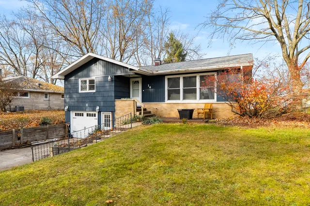 $249,000 | 16 Charles E Place, Battle Creek, MI 49015