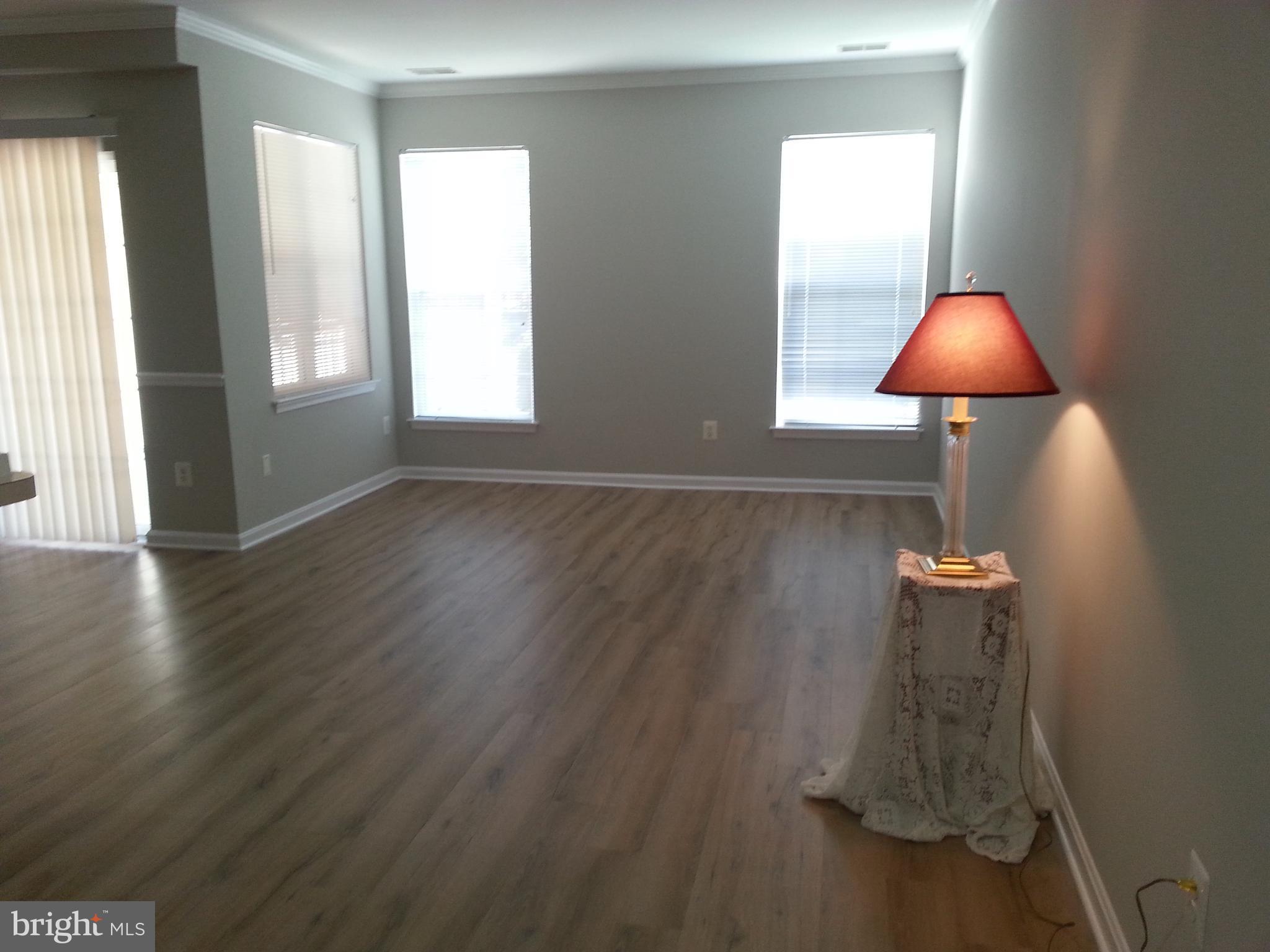 25252 Riffleford Square, Unit 103 Chantilly, VA 20152 - Photo 3 of 20 Brand new popular easy card flooring
