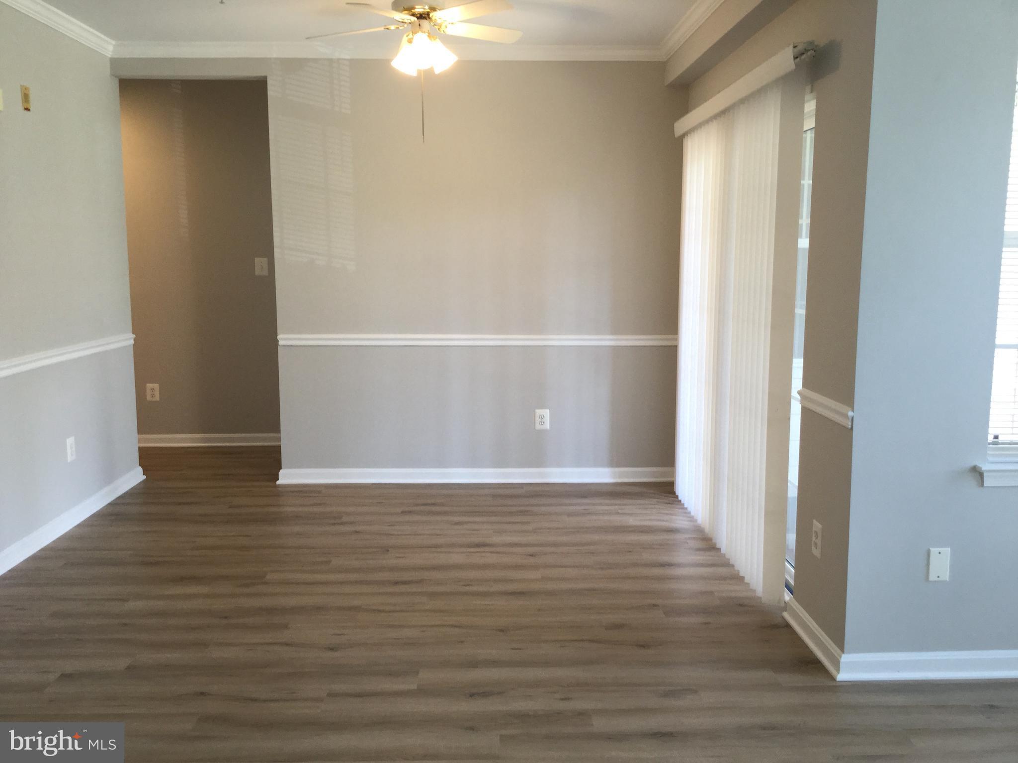 25252 Riffleford Square, Unit 103 Chantilly, VA 20152 - Photo 5 of 20 Large dining area