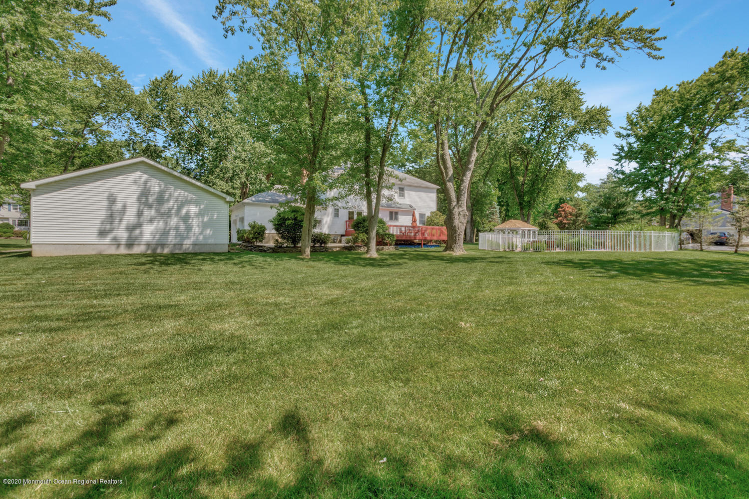17 Algonquin Road Holmdel, NJ 07733 - Photo 29 of 31 17 Algonquin Rd Holmdel NJ-large-029-006