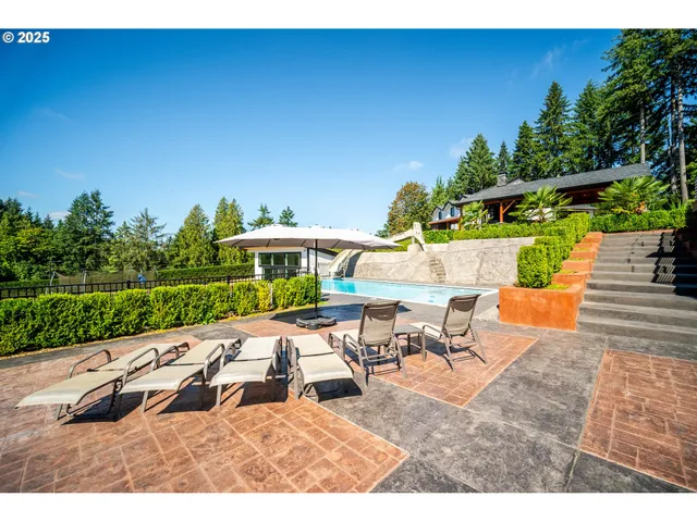 a view of yard with outdoor seating
