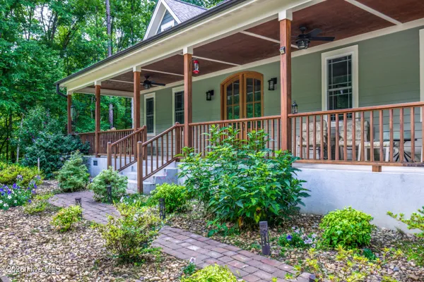 $789,500 | 698 Maple Springs Lane, Bear Creek, NC 27207
