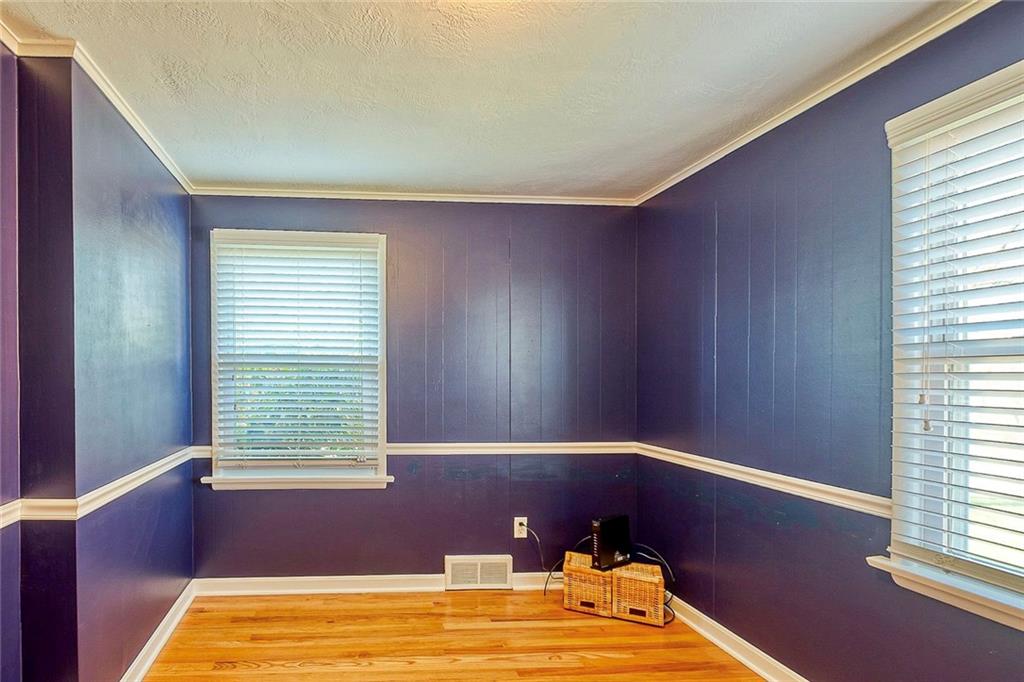 8542 Ridgemont Road Pittsburgh, PA 15237 - Photo 14 of 25 Gallery Image 14