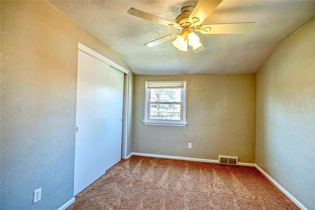 8542 Ridgemont Road Pittsburgh, PA 15237 - Photo 20 of 25 Gallery Image 20