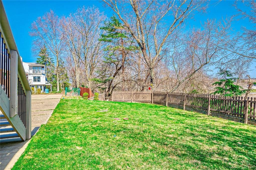 8542 Ridgemont Road Pittsburgh, PA 15237 - Photo 24 of 25 Gallery Image 24