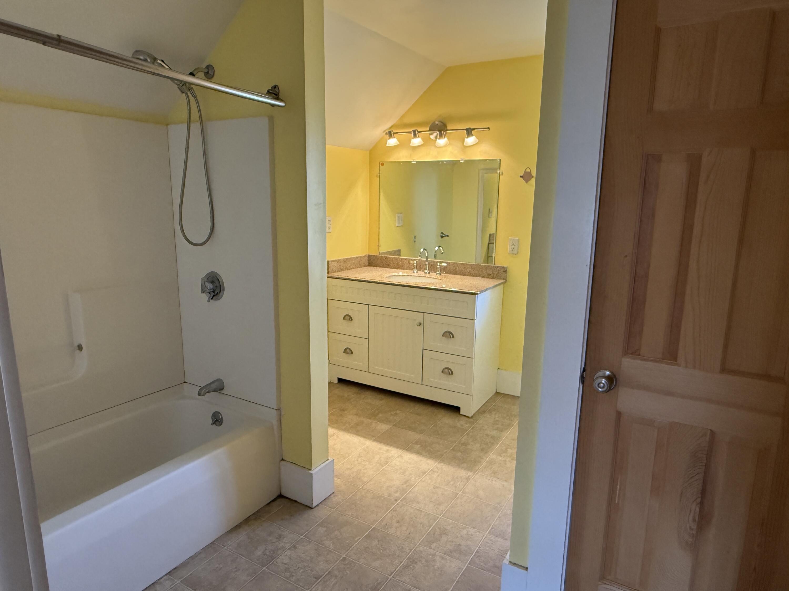37 Hamlin Street Orono, ME 04473 - Photo 20 of 35 22