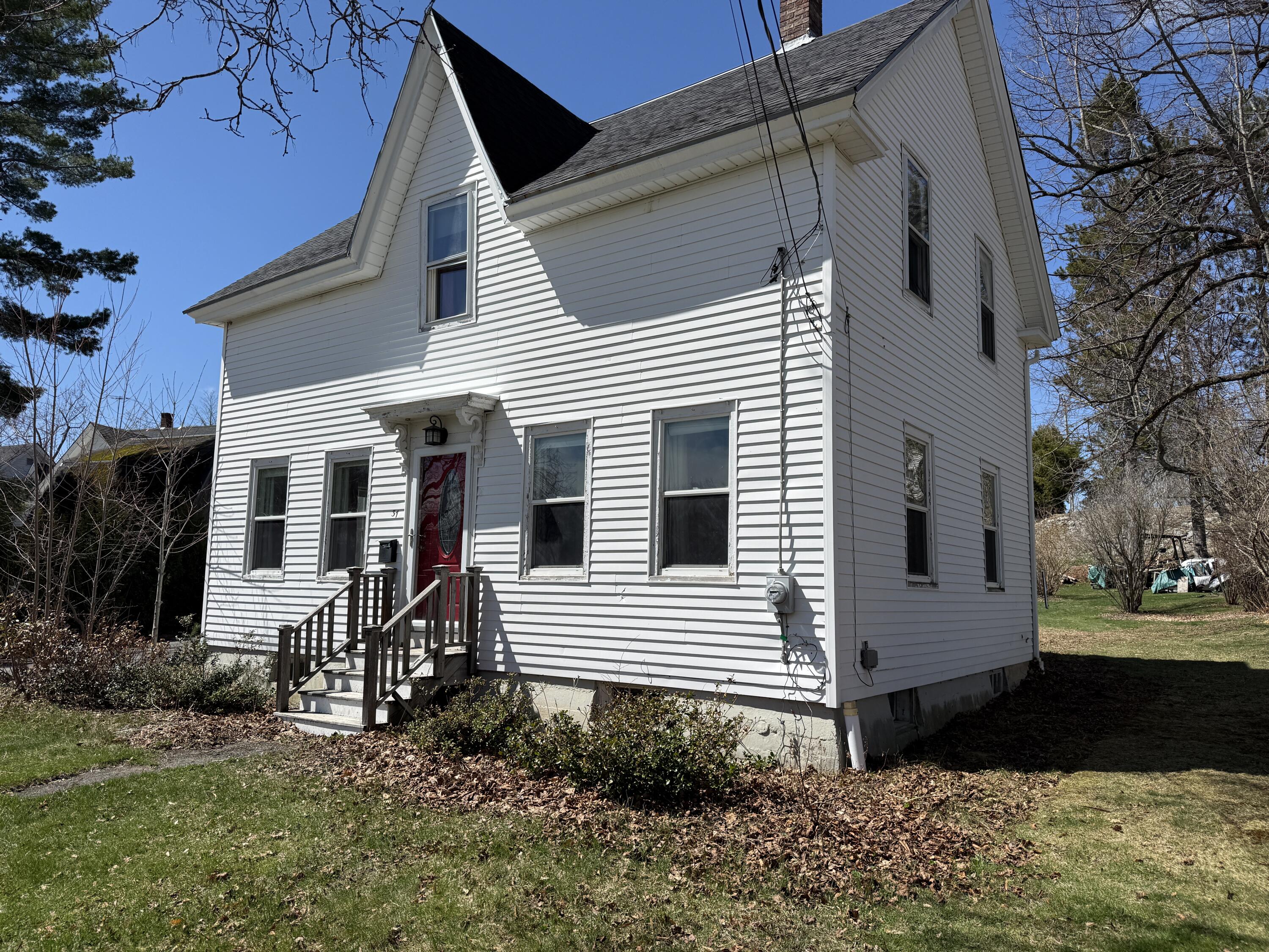 37 Hamlin Street Orono, ME 04473 - Photo 2 of 35 2