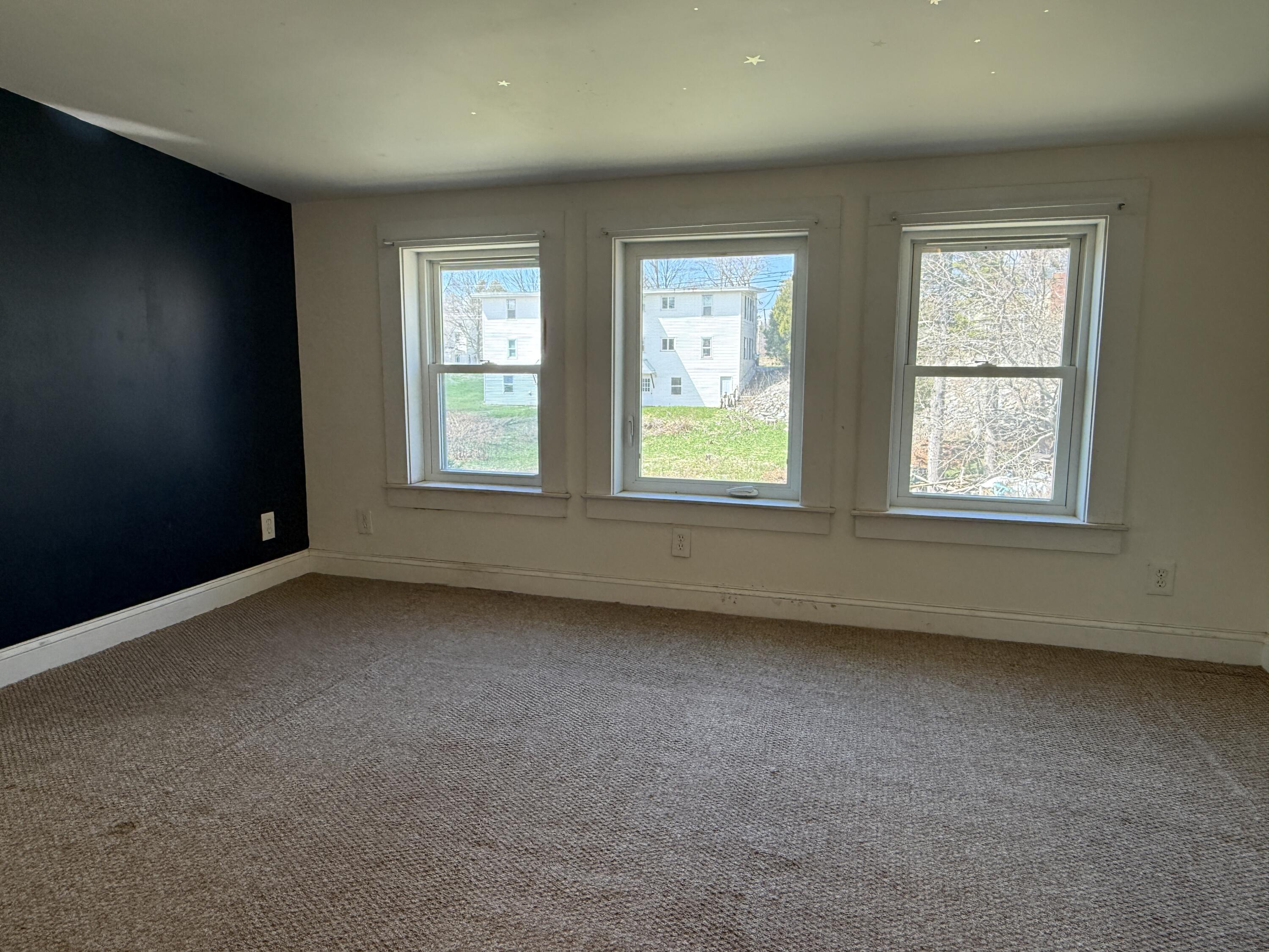 37 Hamlin Street Orono, ME 04473 - Photo 32 of 35 34