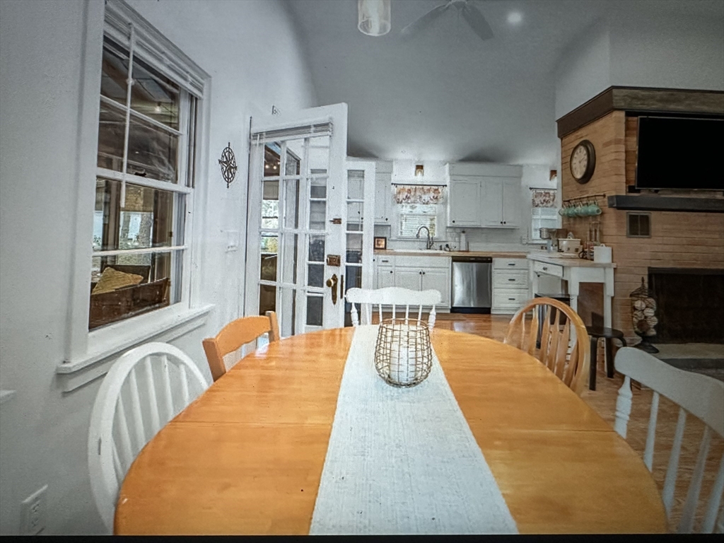 47 Cappawack Road Mashpee, MA 02649 - Photo 6 of 11