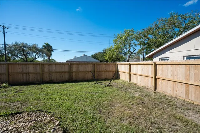 $239,000 | 2475 Avenue Avenue East, Ingleside, TX 78362
