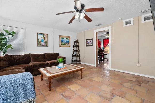 $239,000 | 2475 Avenue Avenue East, Ingleside, TX 78362