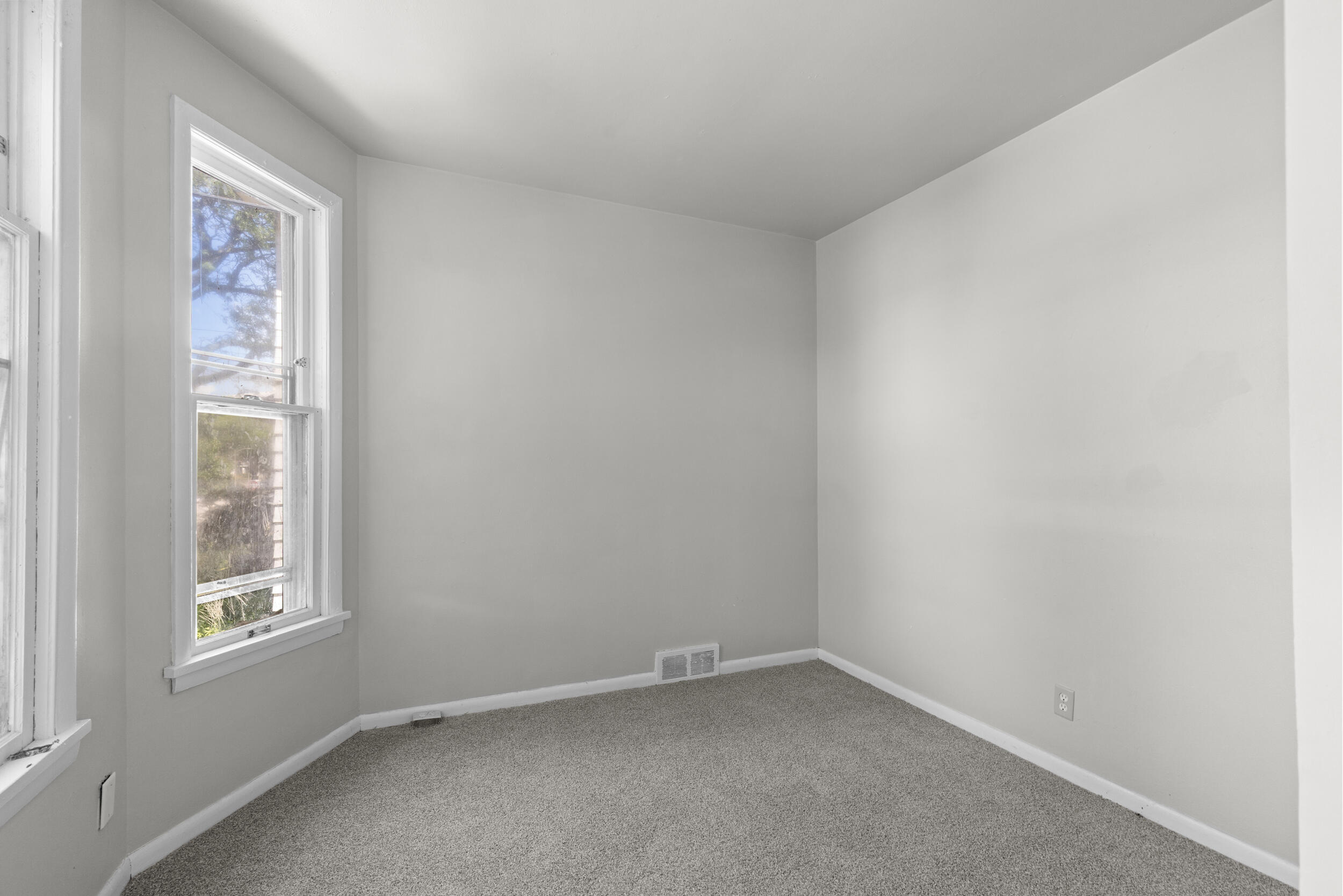 2122 South 26th Street, Unit 2122A Milwaukee, WI 53215 - Photo 6 of 26 New carpeting