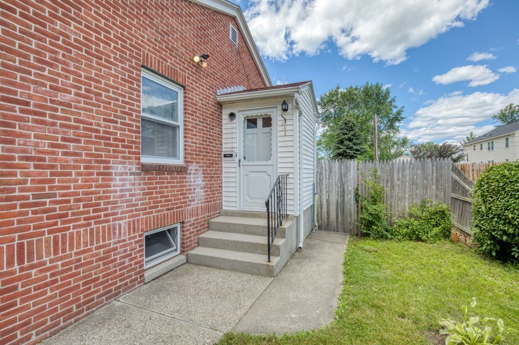 485 Hamilton Street Worcester, MA 01604 - Photo 24 of 33 Gallery Image 24