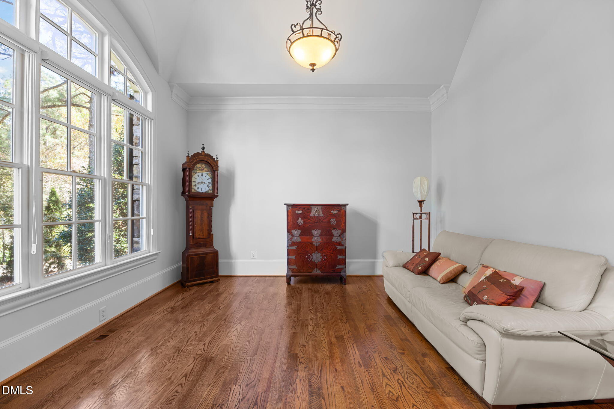 10101 Lobley Hill Lane Raleigh, NC 27613 - Photo 16 of 89 a living room with furniture and a window