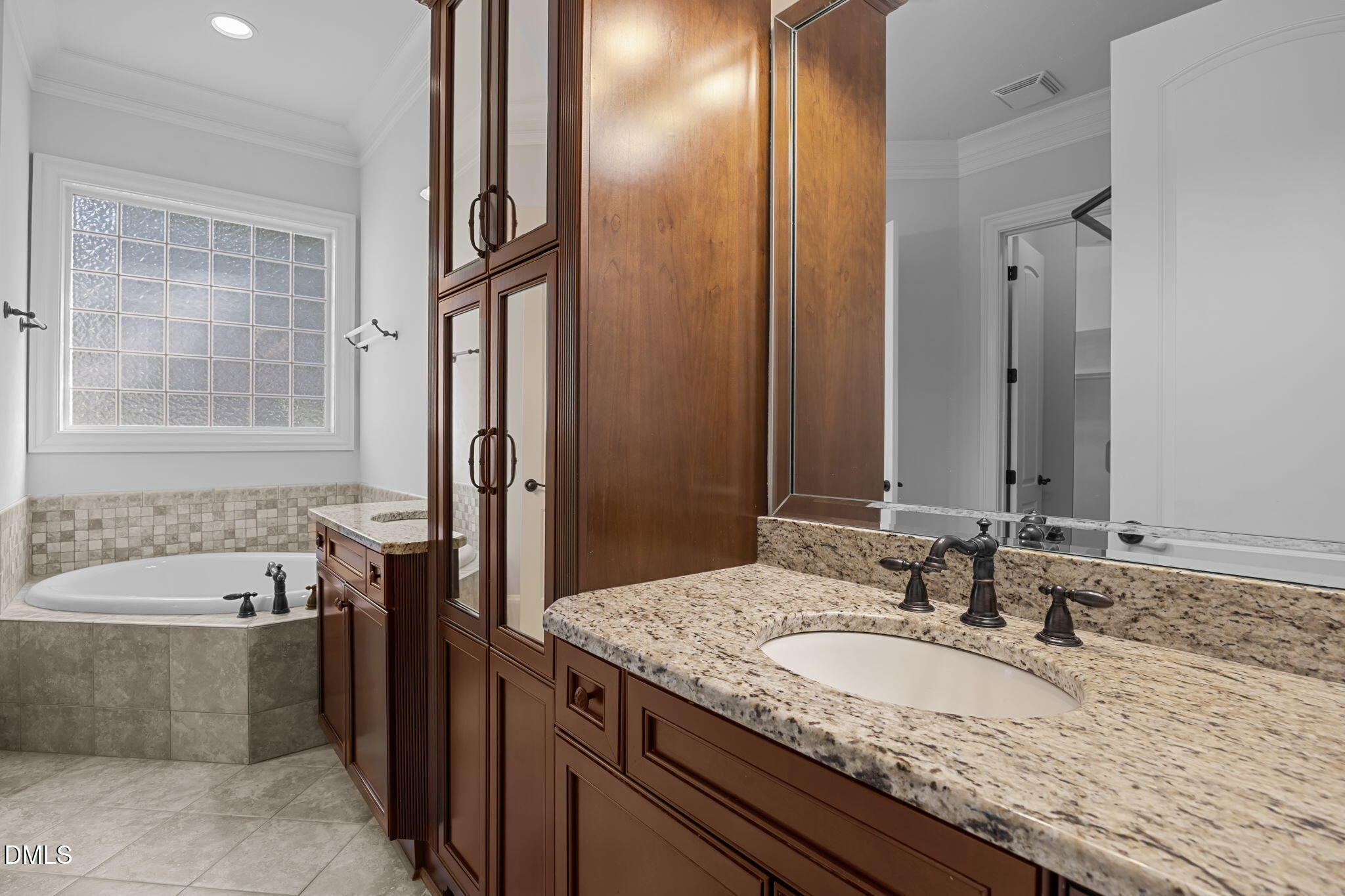 10101 Lobley Hill Lane Raleigh, NC 27613 - Photo 29 of 89 43-web-or-mls-IMG_9200