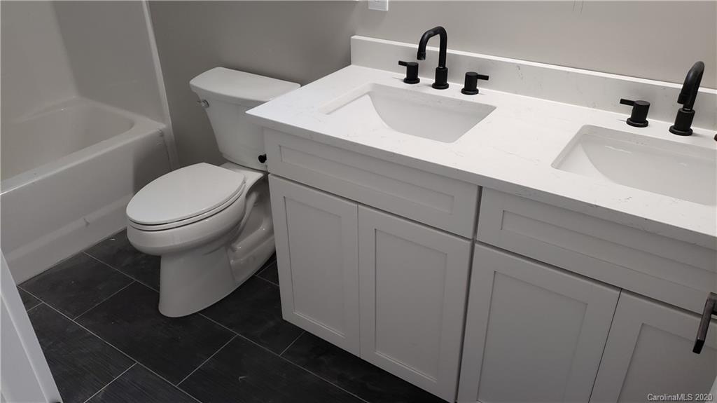 7003 Pear Tree Road Charlotte, NC 28216 - Photo 11 of 13 Gallery Image 11