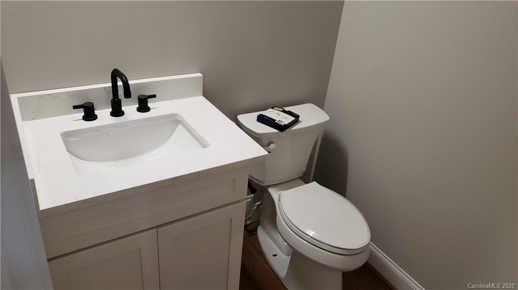 7003 Pear Tree Road Charlotte, NC 28216 - Photo 7 of 13 Gallery Image 7