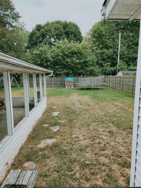 2009 Beam Road Columbus, IN 47201 - Photo 6 of 26 Gallery Image 6