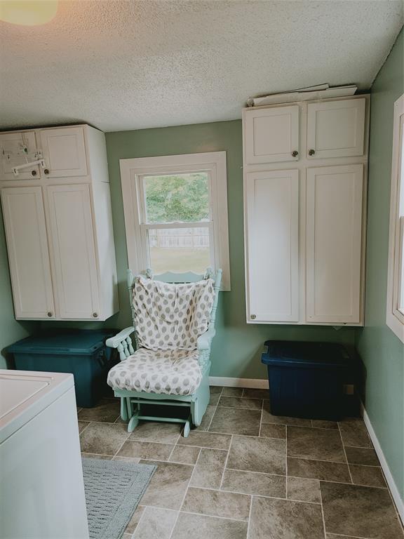 2009 Beam Road Columbus, IN 47201 - Photo 8 of 26 Gallery Image 8