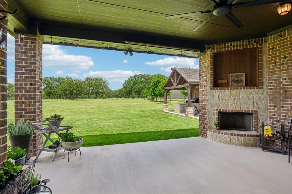 120 Wayward Wind Lane Springtown, TX 76082 - Photo 28 of 38
