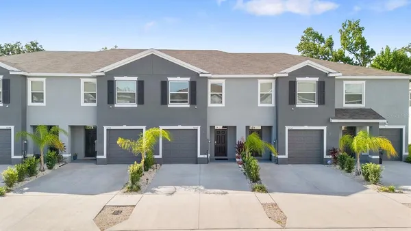 $289,900 | 5052 Captain Davis Drive, Wimauma, FL 33598
