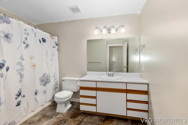 $209,900 | 8354 North Jasonville Court Southeast, Unit 46, Caledonia, MI 49316
