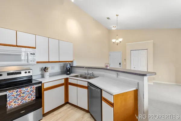 $209,900 | 8354 North Jasonville Court Southeast, Unit 46, Caledonia, MI 49316