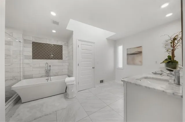 $765,000 | 130 Saddle Creek Drive, Roswell, GA 30076