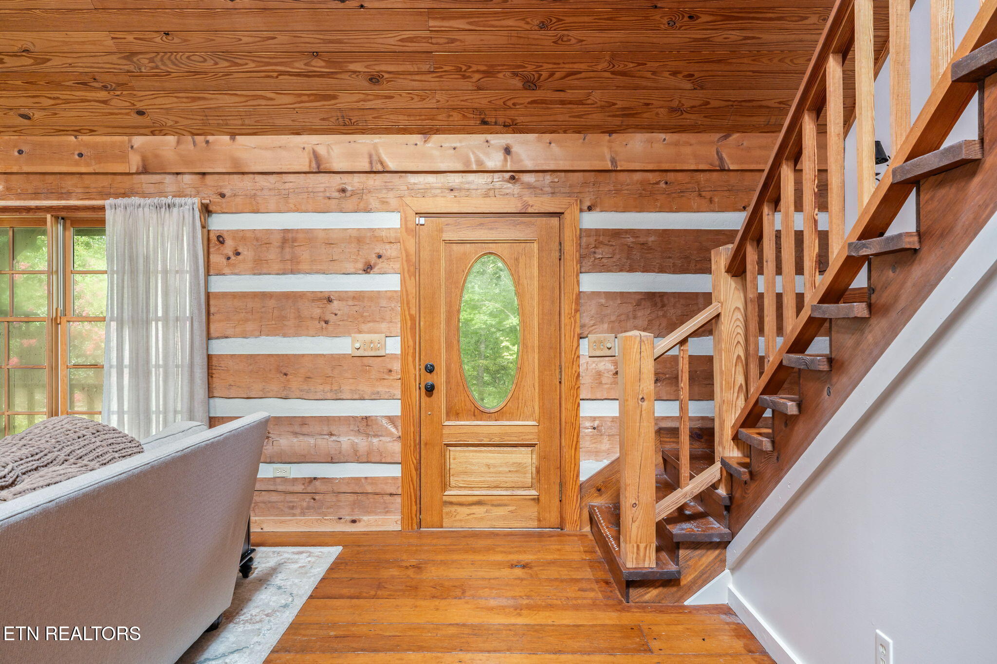 907 Paint Rock Ferry Road Kingston, TN 37763 - Photo 16 of 58 FRONT ENTRY WAY