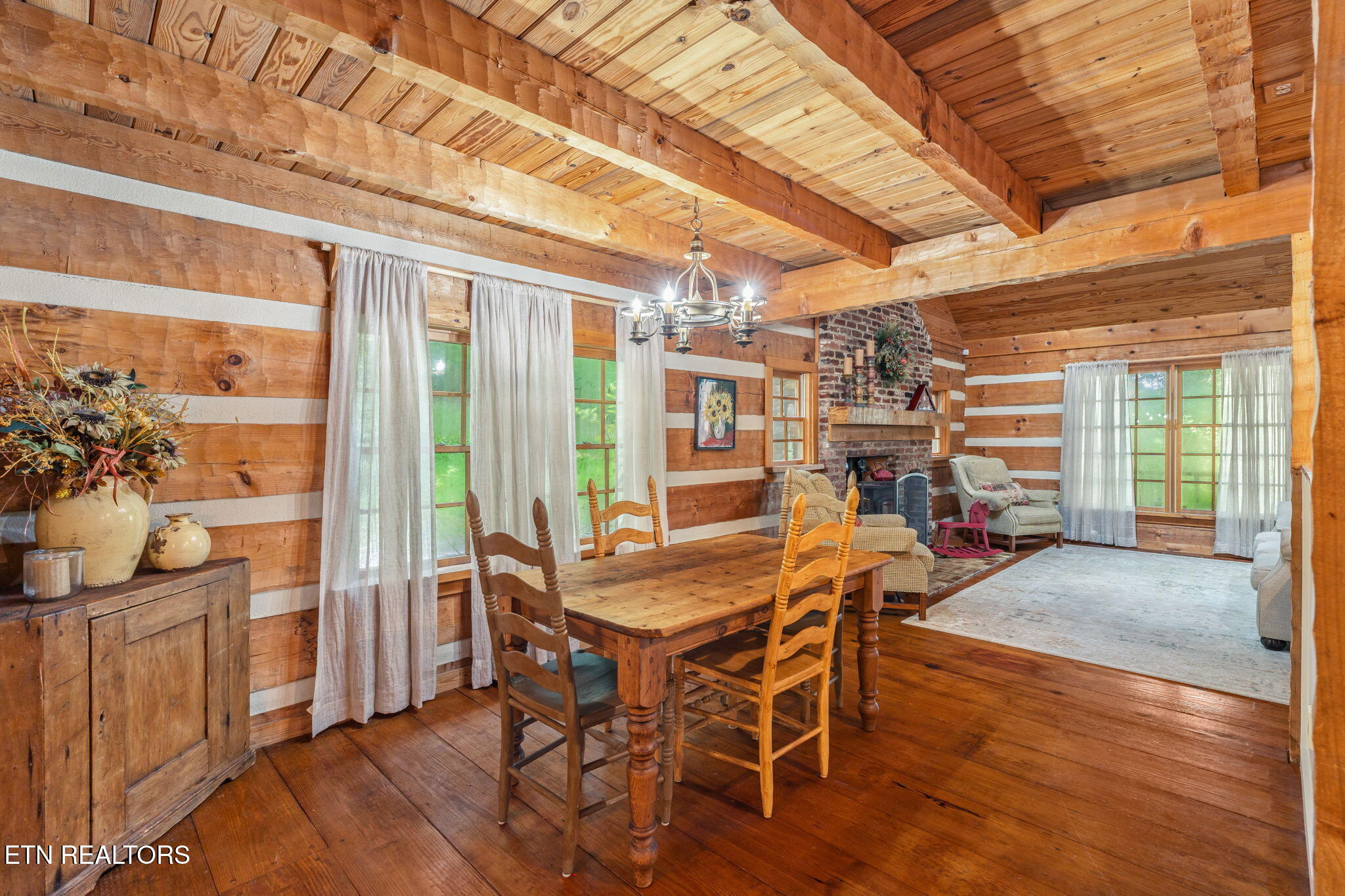 907 Paint Rock Ferry Road Kingston, TN 37763 - Photo 23 of 58 DINING/LIVING ROOM