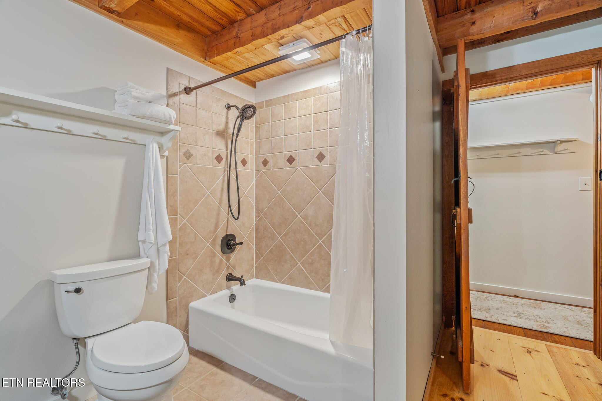 907 Paint Rock Ferry Road Kingston, TN 37763 - Photo 36 of 58 MASTER /HALL BATH