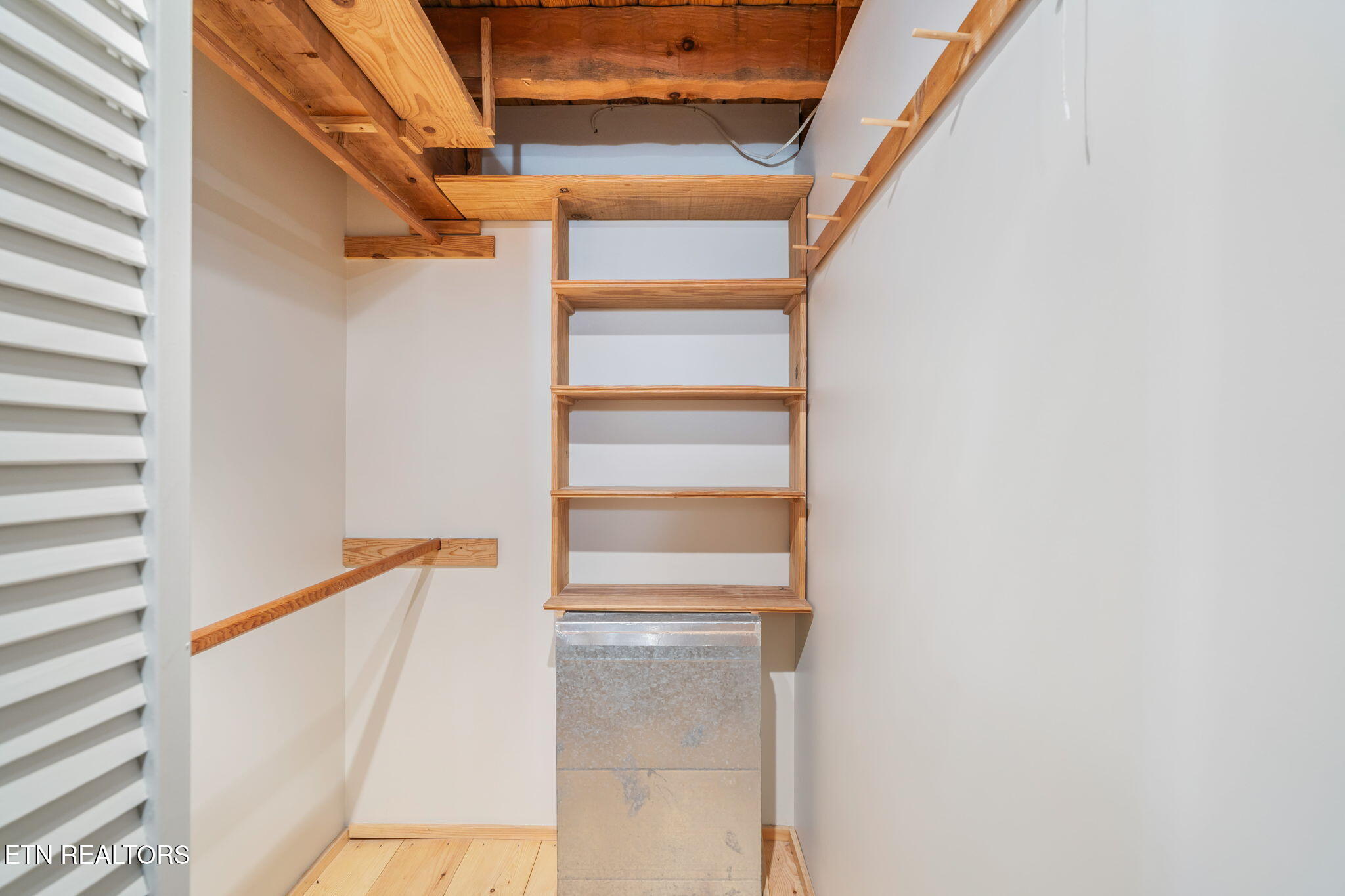 907 Paint Rock Ferry Road Kingston, TN 37763 - Photo 37 of 58 MASTER WALK-IN CLOSET