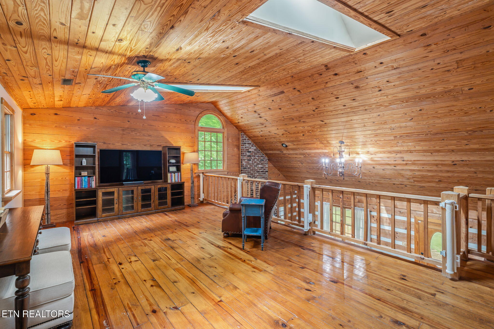 907 Paint Rock Ferry Road Kingston, TN 37763 - Photo 41 of 58 UPPER LOFT