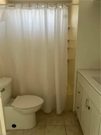 $1,800 | 777 Walkerbilt Road, Unit 9, Naples, FL 34110