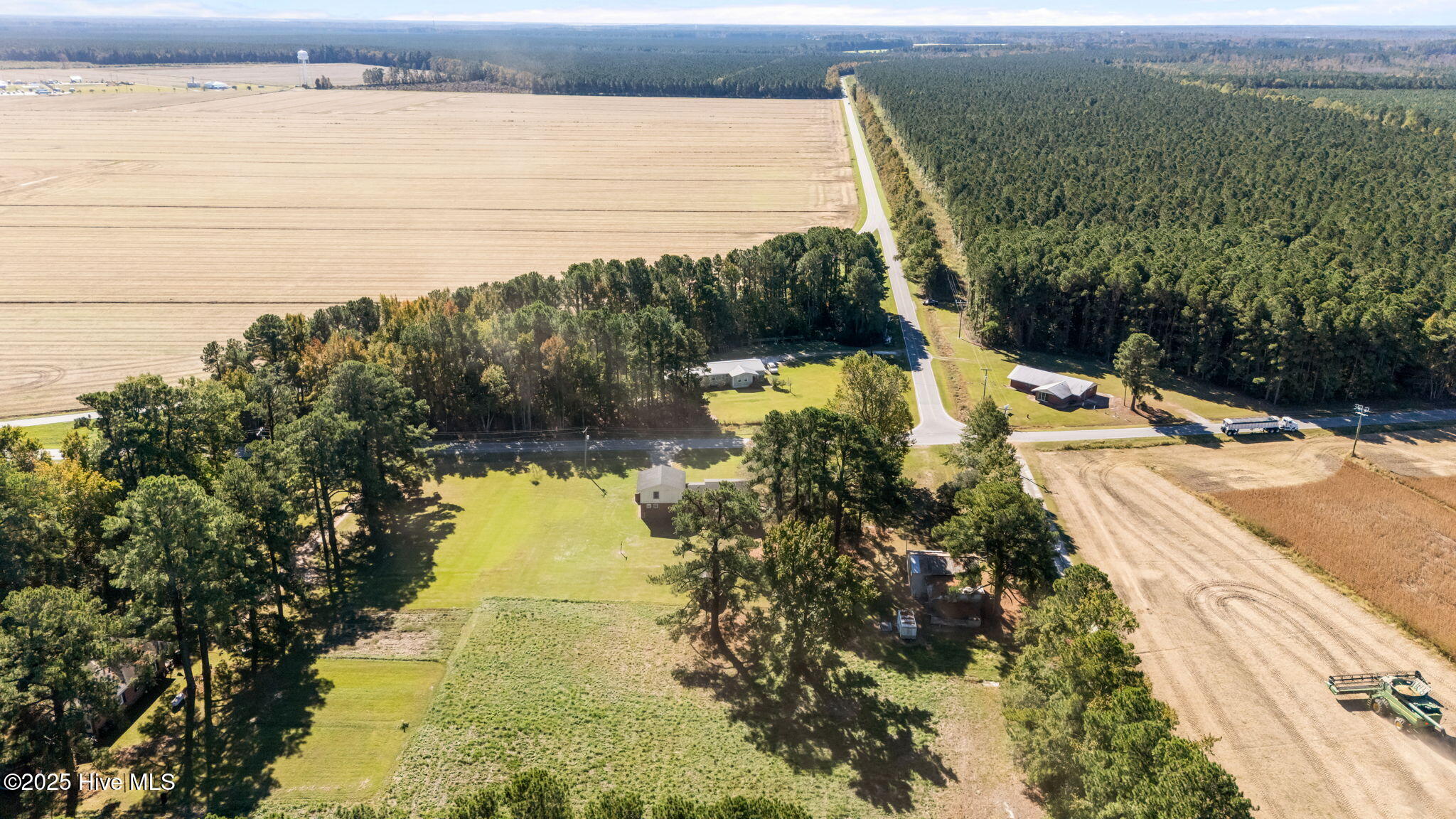 2933 Sound Side Road Columbia, NC 27925 - Photo 16 of 53 16-web-or-mls-DJI_20251020110435_0061_D