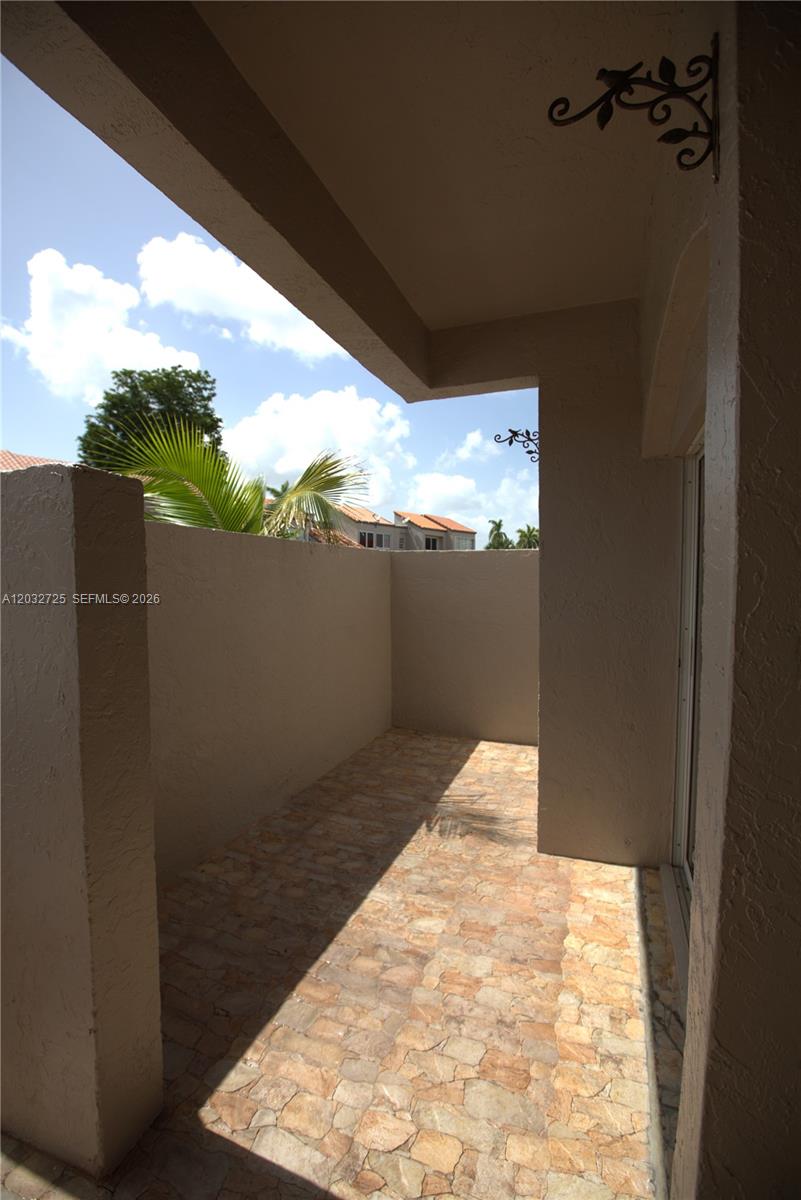 6475 Southwest 129th Avenue Miami, FL 33183 - Photo 7 of 43