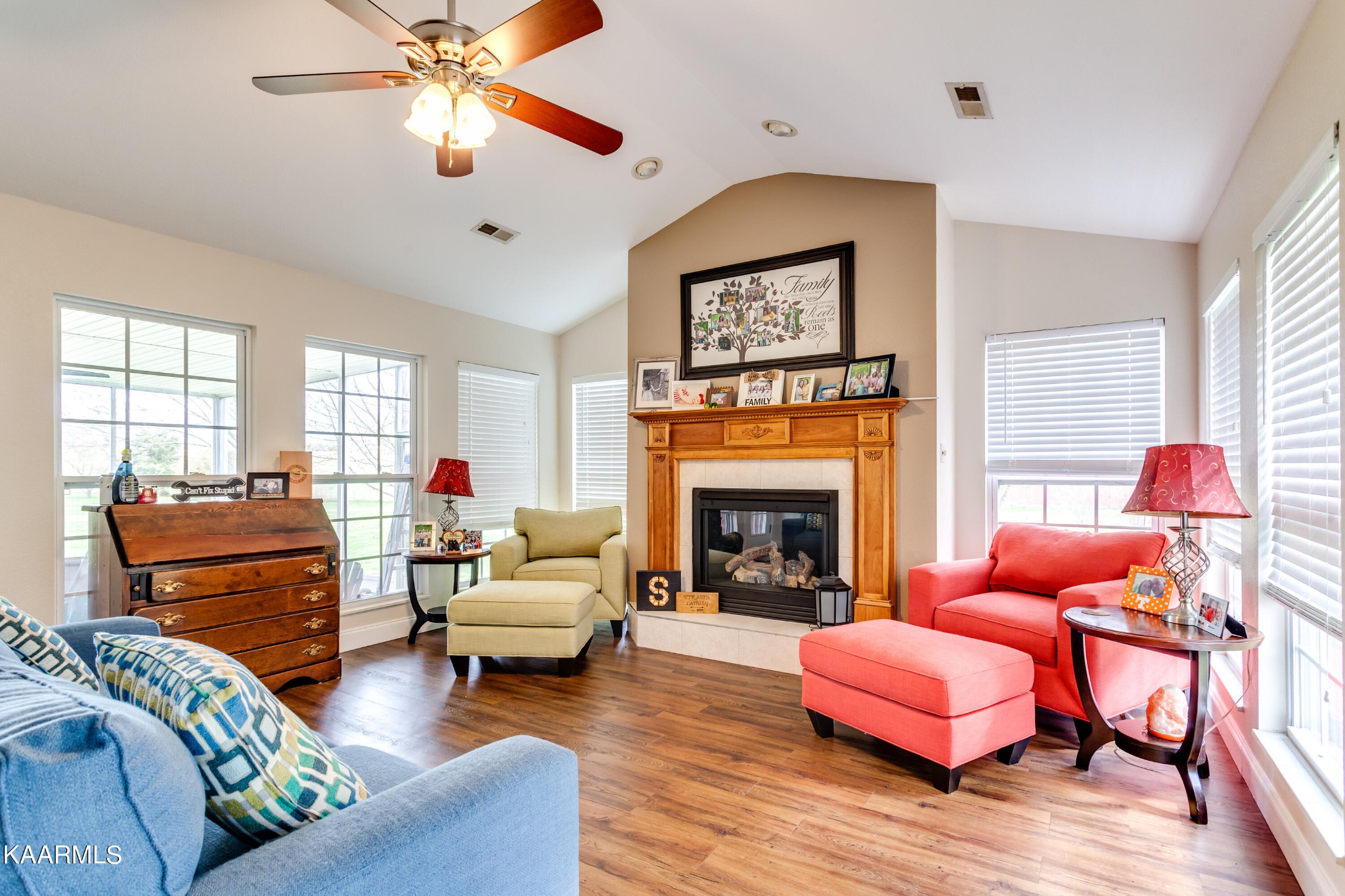 5406 J Riley W Drive Greenback, TN 37742 - Photo 8 of 28 Gallery Image 8