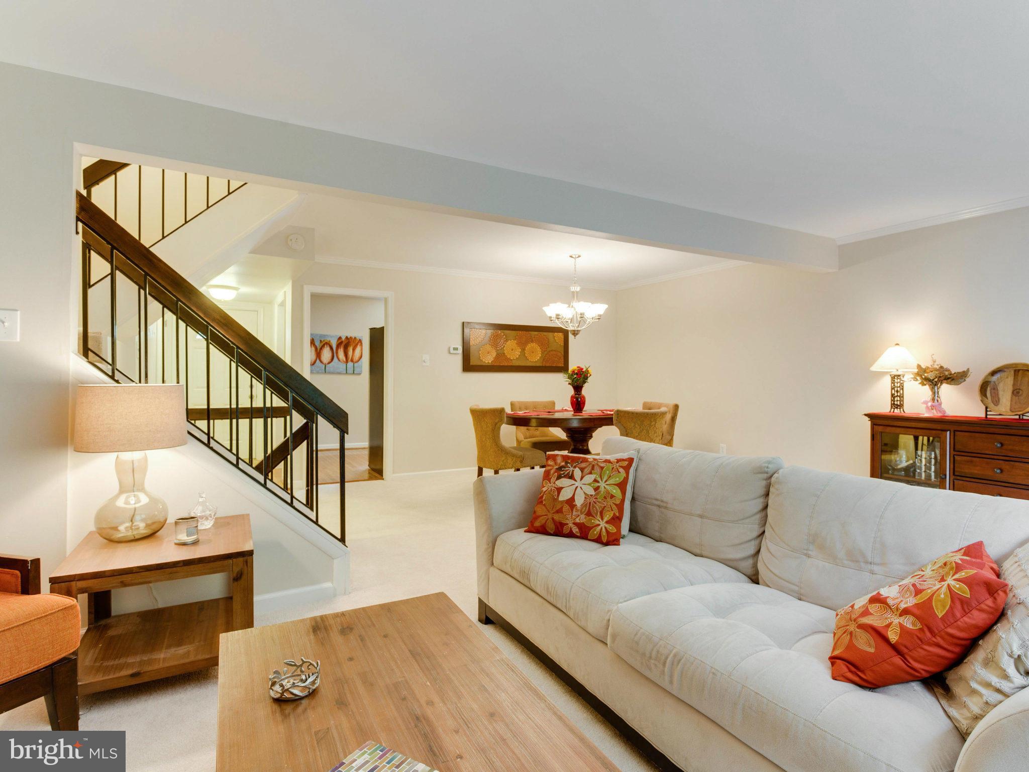 6042 Forrest Hollow Lane Springfield, VA 22152 - Photo 12 of 30 Living Room