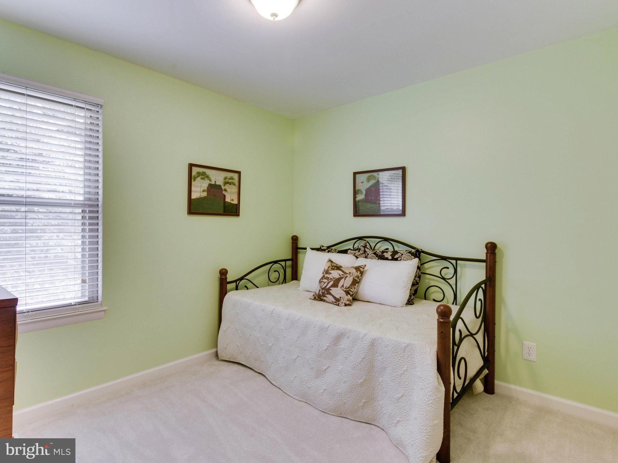6042 Forrest Hollow Lane Springfield, VA 22152 - Photo 17 of 30 Bedroom