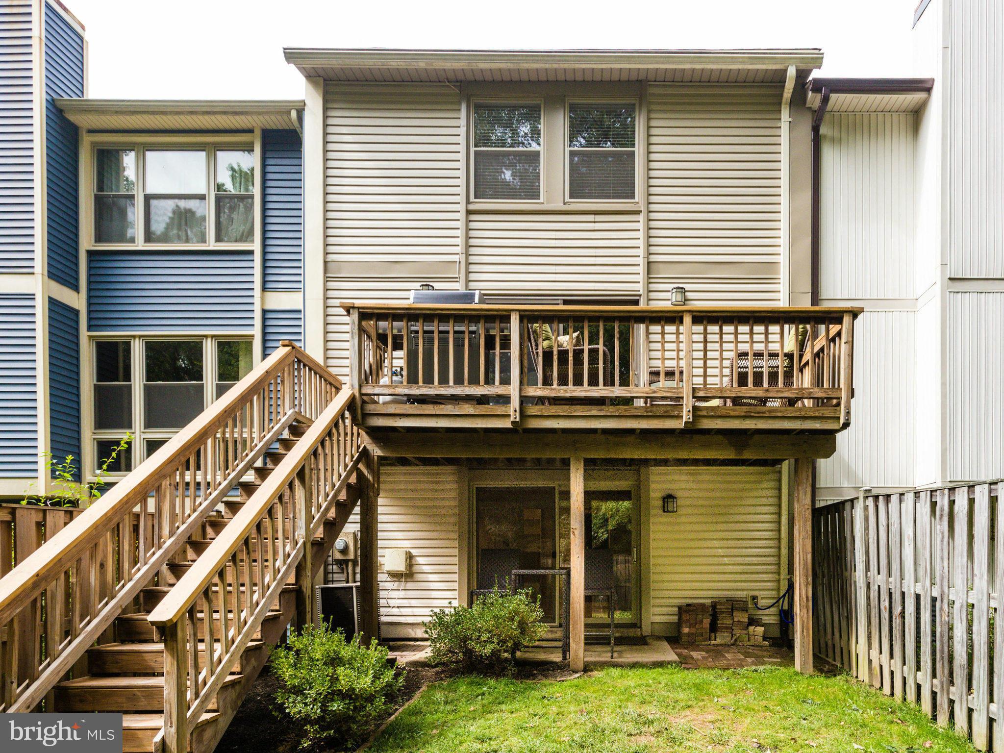 6042 Forrest Hollow Lane Springfield, VA 22152 - Photo 30 of 30 Exterior (Rear)