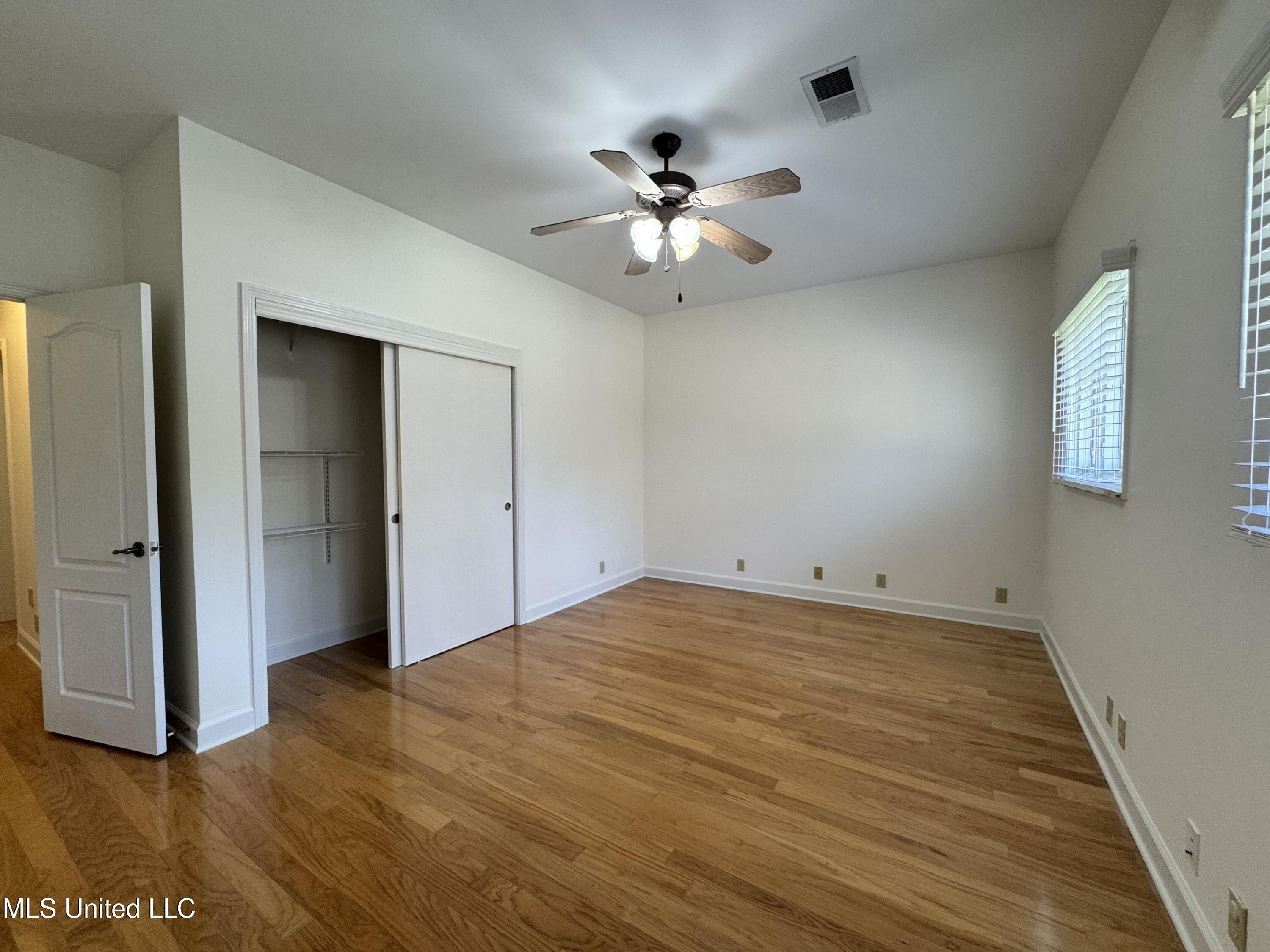 327 Getwell Road Hernando, MS 38632 - Photo 11 of 25 IMG_2451