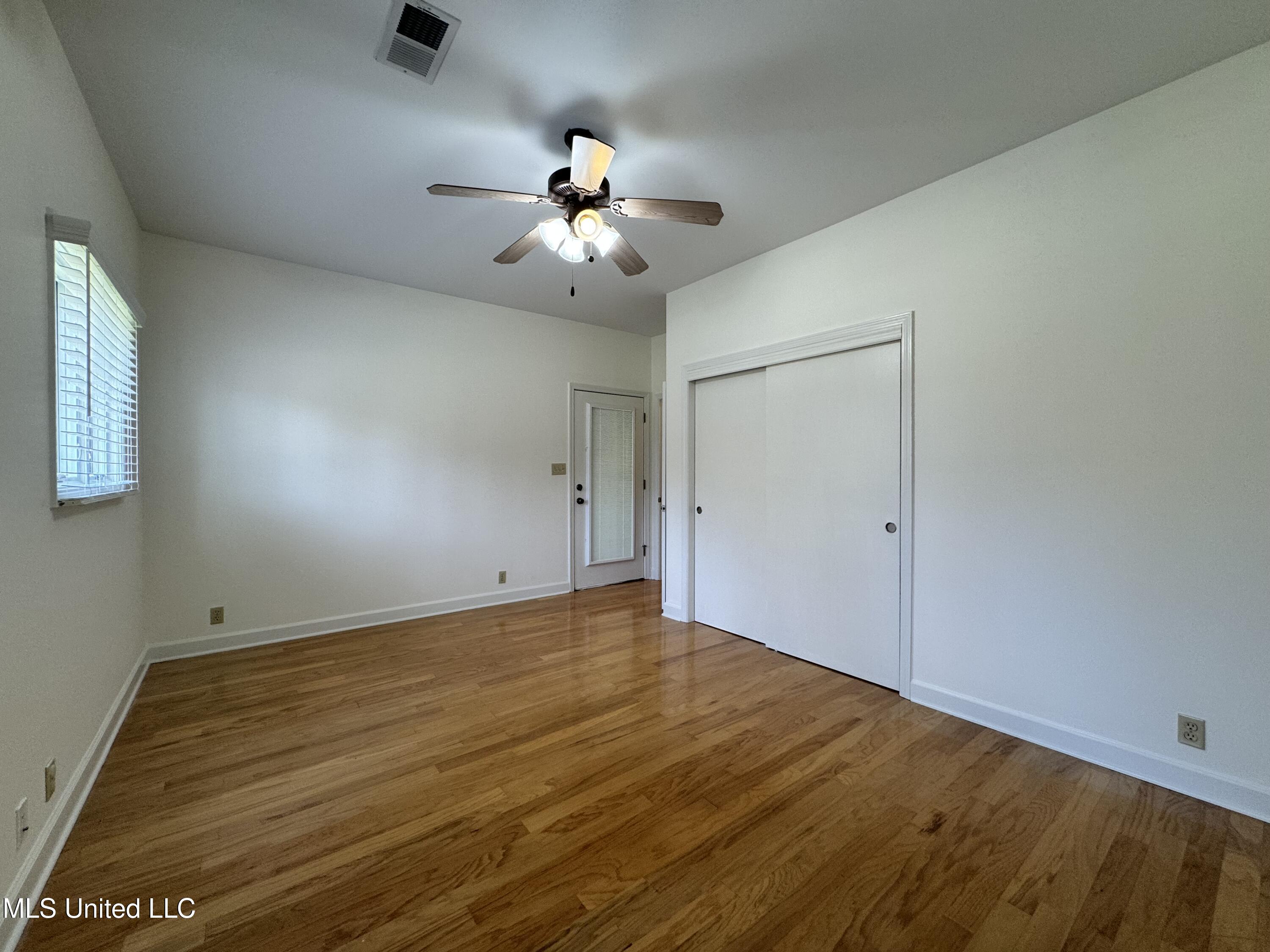 327 Getwell Road Hernando, MS 38632 - Photo 13 of 25 IMG_2458