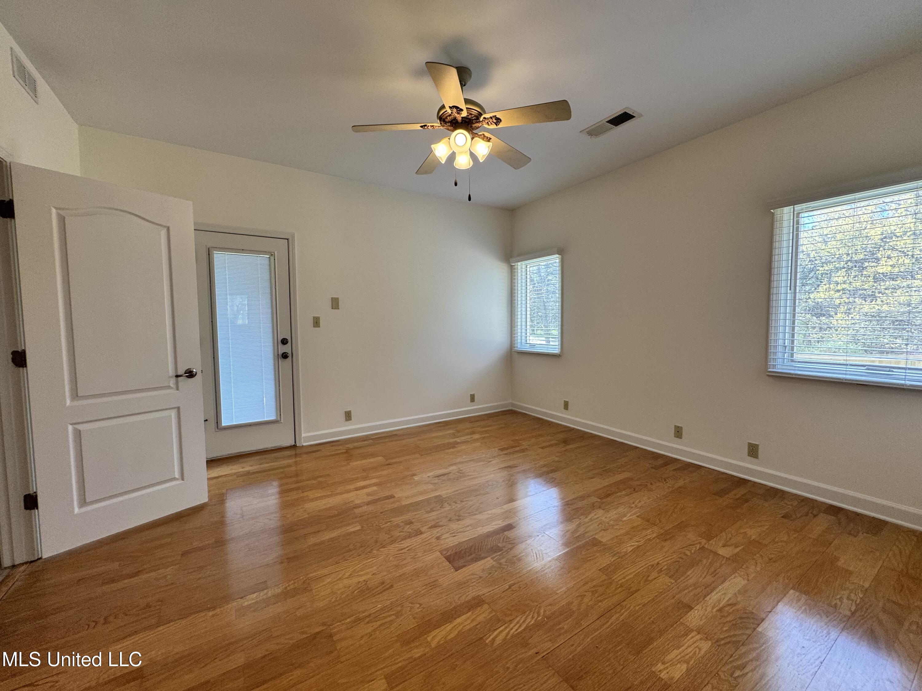 327 Getwell Road Hernando, MS 38632 - Photo 17 of 25 IMG_2494