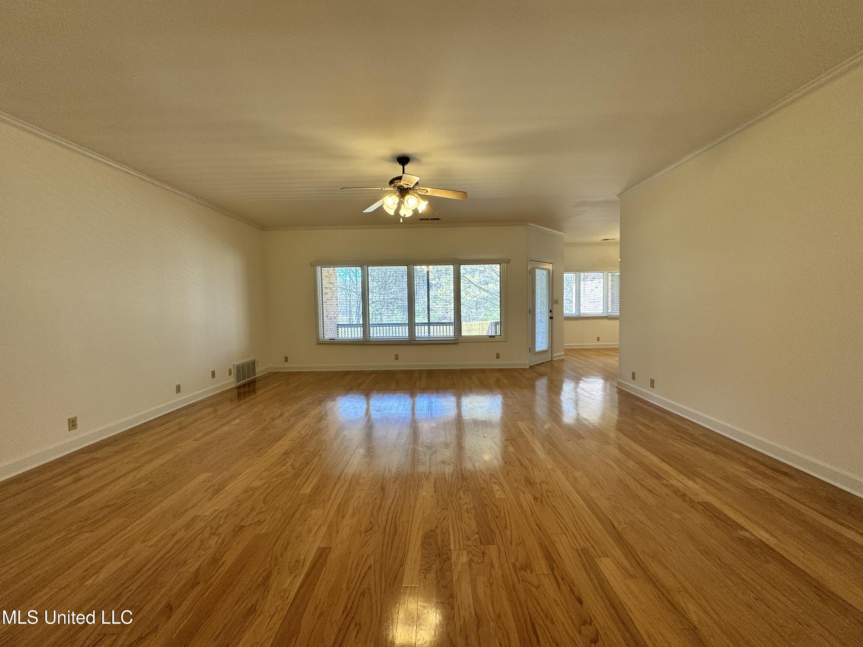 327 Getwell Road Hernando, MS 38632 - Photo 3 of 25 Getwell